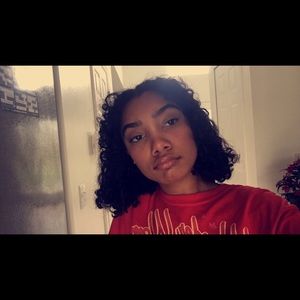 Meet your Posher, Gabriela